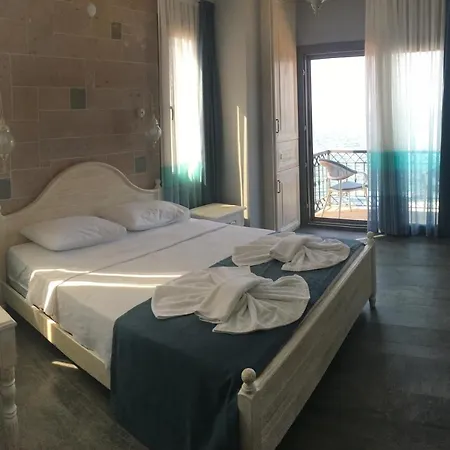 Cunda Mira Butik Bed & Breakfast