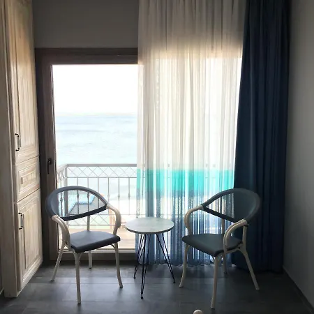 Cunda Mira Butik Bed & Breakfast