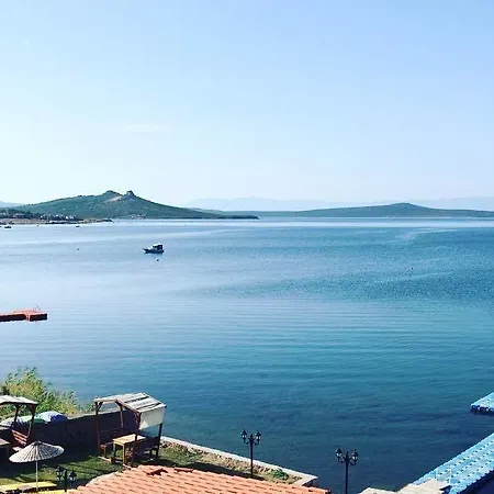 Cunda Mira Butik Bed & Breakfast Ayvalı